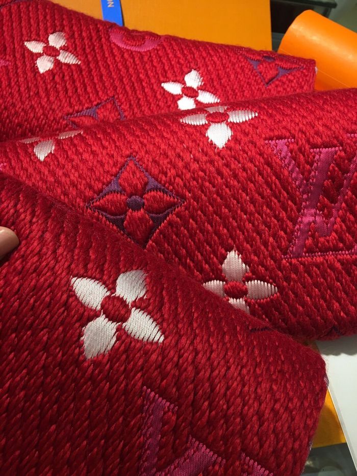 Louis Vuitton Scarf LV00157